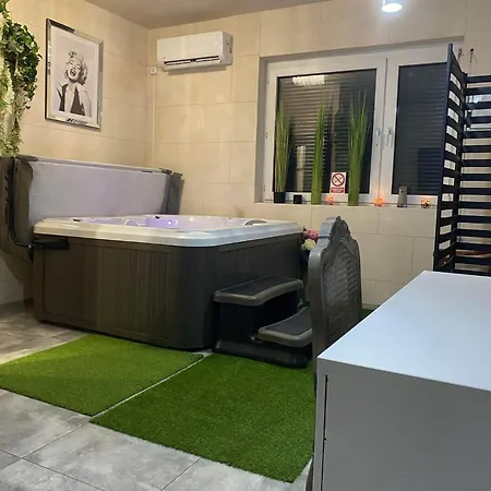 Bm Jacuzzi & Sauna Na Wylacznosc דירה *